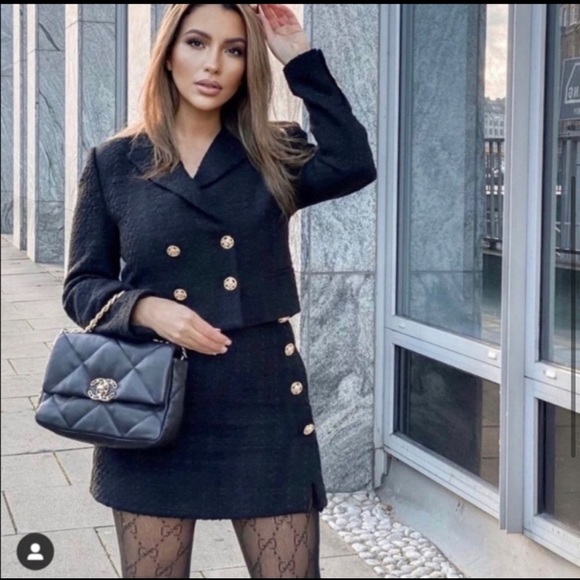 Zara Dresses & Skirts - ZARA BLACK TWEED SKIRT